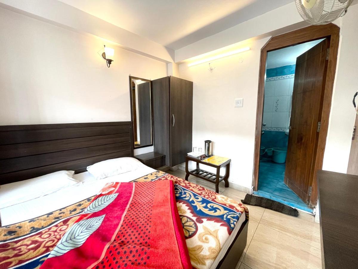 Hotel Prince ! Nainital Mall Road-Prime-Location In-Front-Of-Naini-Lake Hygiene-And-Spacious-Room Bagian luar foto